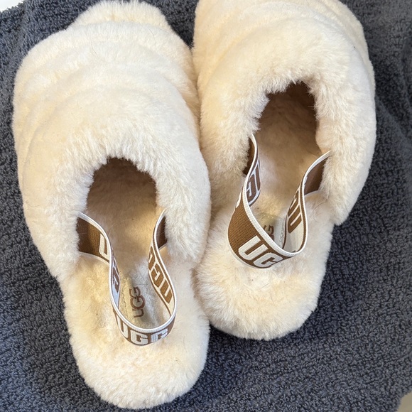 UGG Women's Plush Cream Slippers - Picture 3 of 3